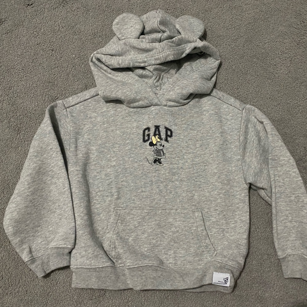 Minnie Mouse sweatshirt